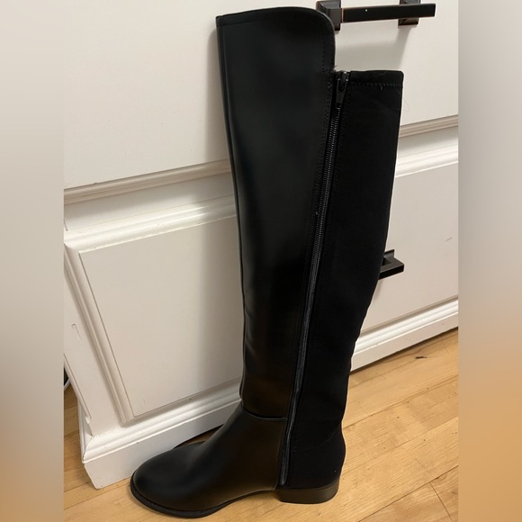 Women’s Black over the knee boots - Picture 2 of 5